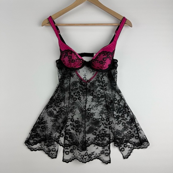 Victoria’s Secret Women’s 34B Silk Lace Babydoll Lingerie – Black & Fuchsia - Picture 1 of 6